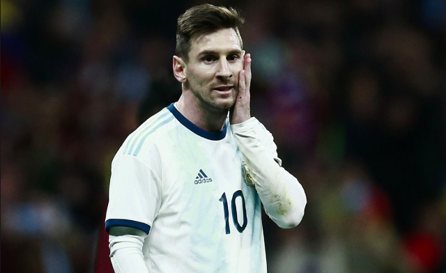 Xin lỗi, nhưng đội hình Argentina không xứng đá cạnh Messi!