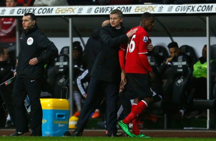 Được Solskjaer động viên, Zaha quyết tâm tìm đến huyền thoại Bờ Biển Ngà