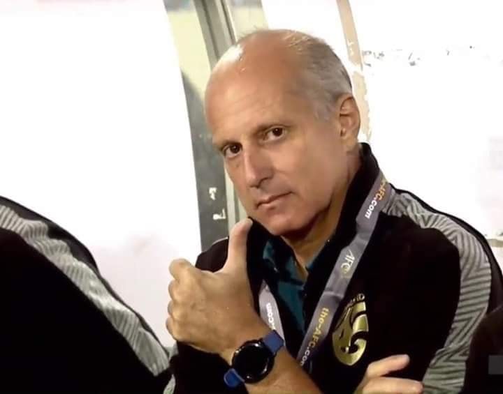 Ảnh bài viết Kiatisak nhìn xem, HLV U23 Thái Lan đang bội phục người Việt kìa!