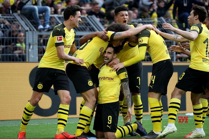 Dortmund thắng trận và đây là điều khiến HLV Favre hài lòng