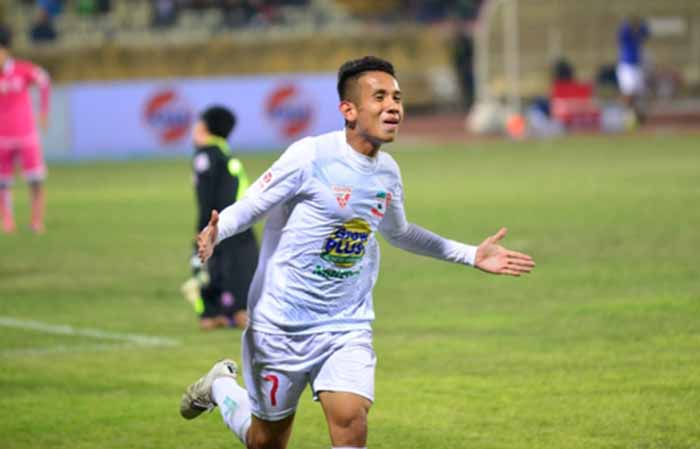 Ảnh bài viết Hồng Duy hoá Robben, HAGL giành thắng lợi ở trận derby Tây Nguyên