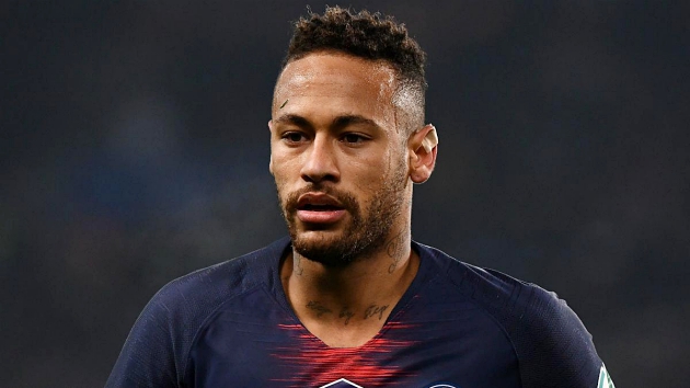 Neymar bất ngờ làm 1 điều, Mbappe và Cavani đồng loạt "lắng lòng"