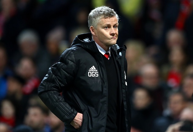 Solskjaer: 'Phòng thay đồ Man Utd cứ như một đám tang'