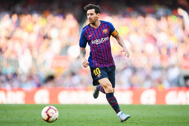 Tiết lộ: Messi đáng ra phải bị thẻ đỏ trong trận đấu với Espanyol