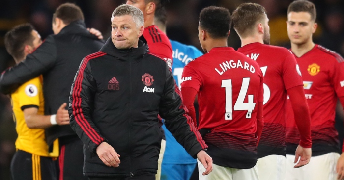 Bán, bán hết! Man Utd thua Wolves chỉ rõ 3 cái tên Solskjaer cần bán đứt Hè này