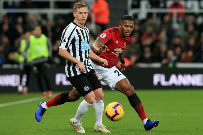 Bị Man Utd ruồng bỏ, "máy chạy" đã tìm được bến đỗ mới trong mùa hè