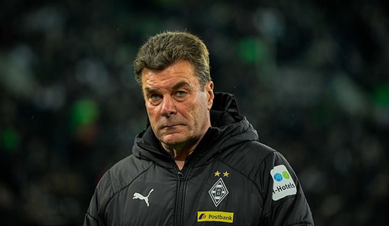 Monchengladbach xác nhận một điều khiến HLV trưởng Hecking đau lòng