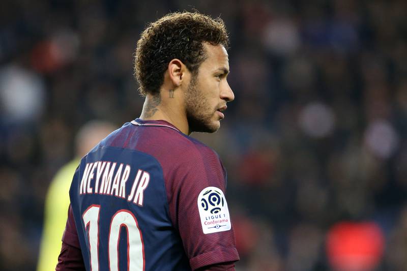 Adriano: "Neymar rất hối hận với quyết định của mình"