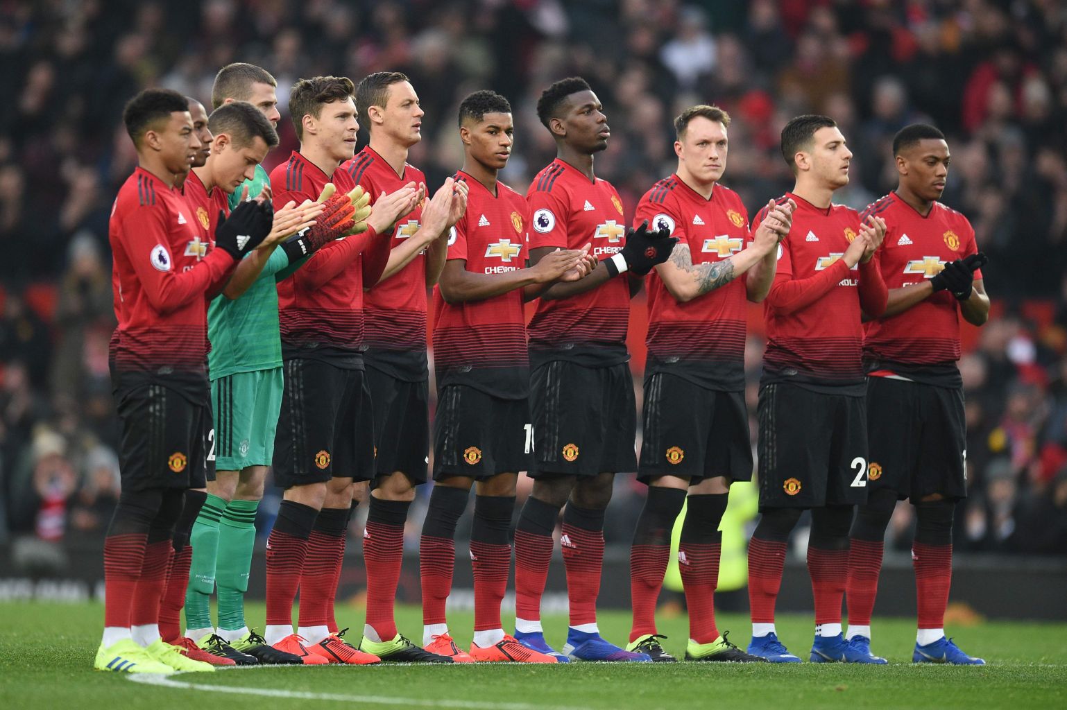 "Man Utd vĩnh viễn trắng tay nếu cứ tin dùng cậu ấy"