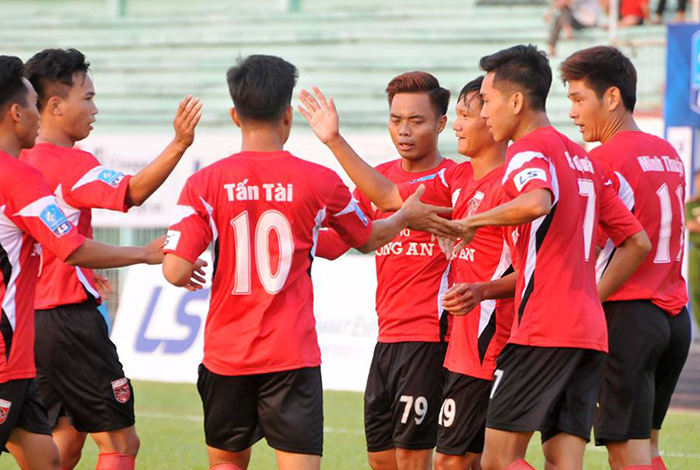 Dư âm vòng 1 Hạng Nhất 2019: Long An chiếm ngôi đầu, Phố Hiến khởi đầu suôn sẻ