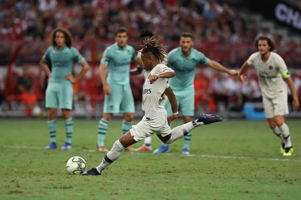 Arsenal hân hoan vì 'kẻ bất mãn' PSG chơi được 5 vị trí khác nhau