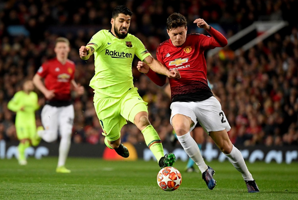 Được VAR lấy lại công bằng, Barca tạm giành lợi thế sau trận lượt đi