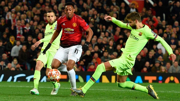 Ảnh bài viết Gerard Pique, "lá chắn duran" trước khung thành Ter Stergen