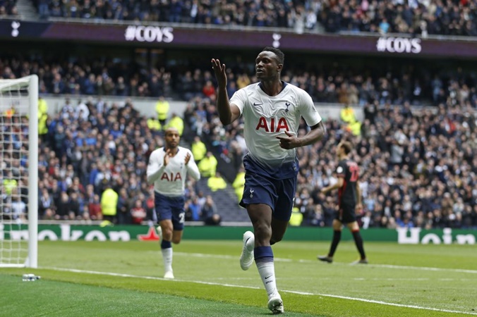 Vừa ghi bàn, sao Tottenham được ca tụng hay hơn cả Messi