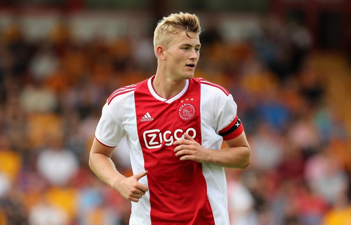 HLV Ajax chốt tương lai của sao trẻ Hà Lan theo hướng bất ngờ