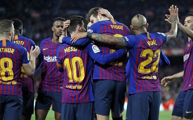 Ảnh bài viết Chứng chim sợ cành cong sẽ làm hại Barcelona?