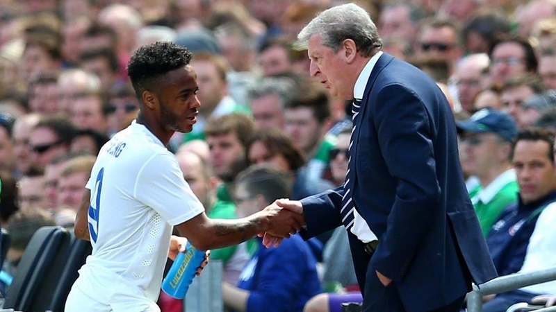 Hodgson tiết lộ chi tiết việc Sterling đã ra mắt Liverpool