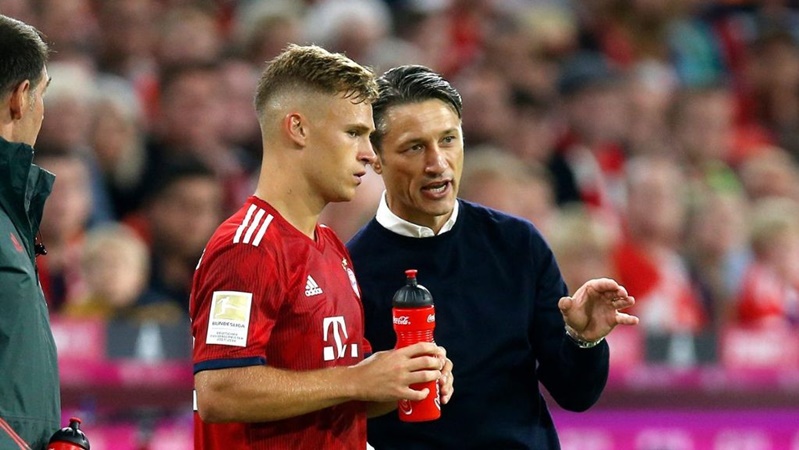 Sao trẻ Bayern lên tiếng bênh vực ông thầy sau những chỉ trích