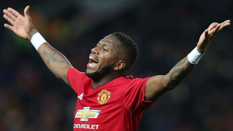 SỐC: Solskjaer so sánh Fred với 2 'bom xịt' Man Utd