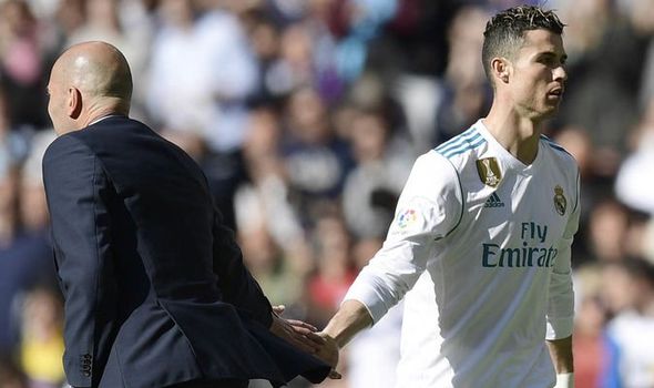 Zidane: "Real có thể mua mọi cầu thủ nhưng sẽ chẳng ai làm được như Ronaldo"
