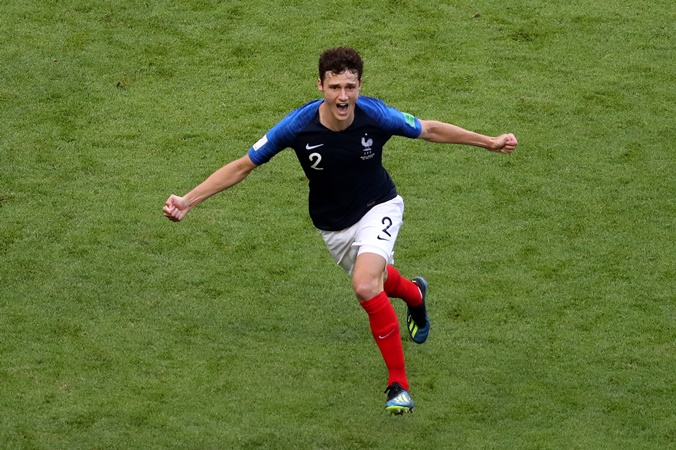 CHÍNH THỨC: Pavard đến Bayern kiểm tra y tế