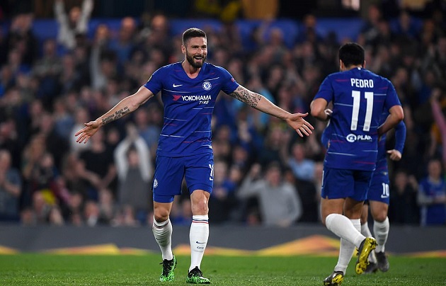 Chelsea hiên ngang vào Bán kết trong ngày Giroud thiết lập kỉ lục khó tin