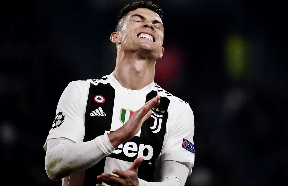 Ảnh bài viết Báo động cho Ronaldo, sút phạt ngày càng tù