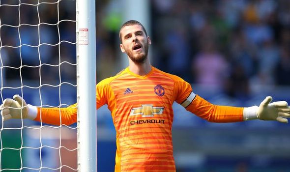 Lỗi ở De Gea, không phải Matic trong bàn thua thứ 2 của M.U