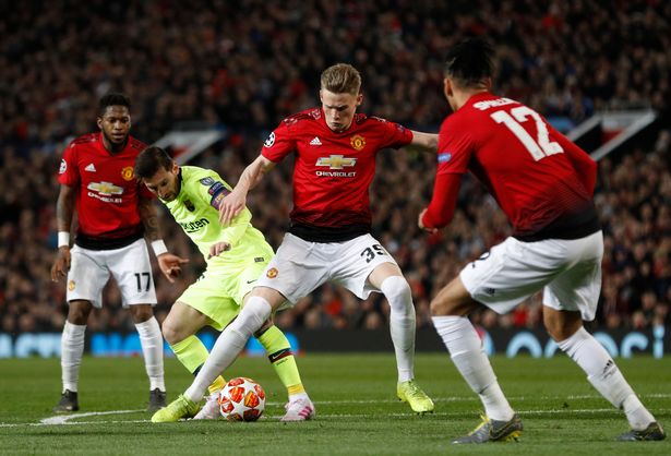 NÓNG! Bị loại khỏi C1, Man Utd nhận số tiền thưởng gây sốc