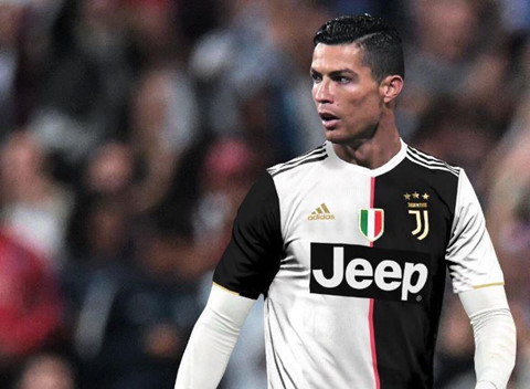 Juventus phá vỡ truyền thống 116 năm với mẫu áo đấu mới
