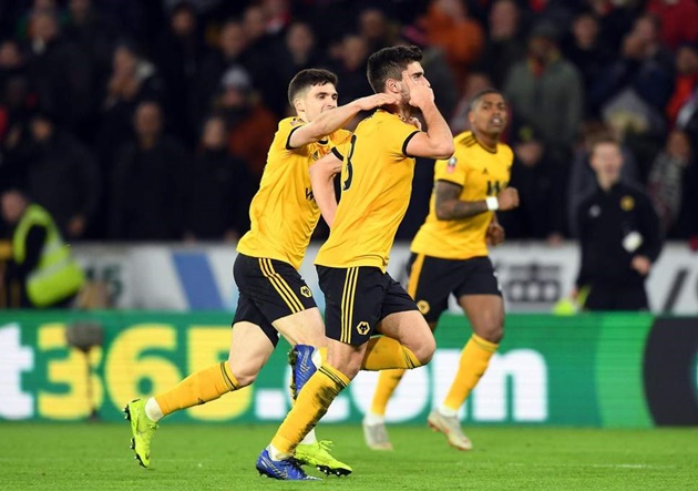 Không phải Man United mà chính “Robin Hood” sẽ phá nát giấc mơ của Liverpool?