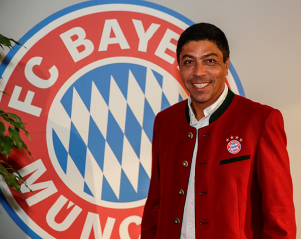 Huyền thoại Bundesliga: Giovane Elber 