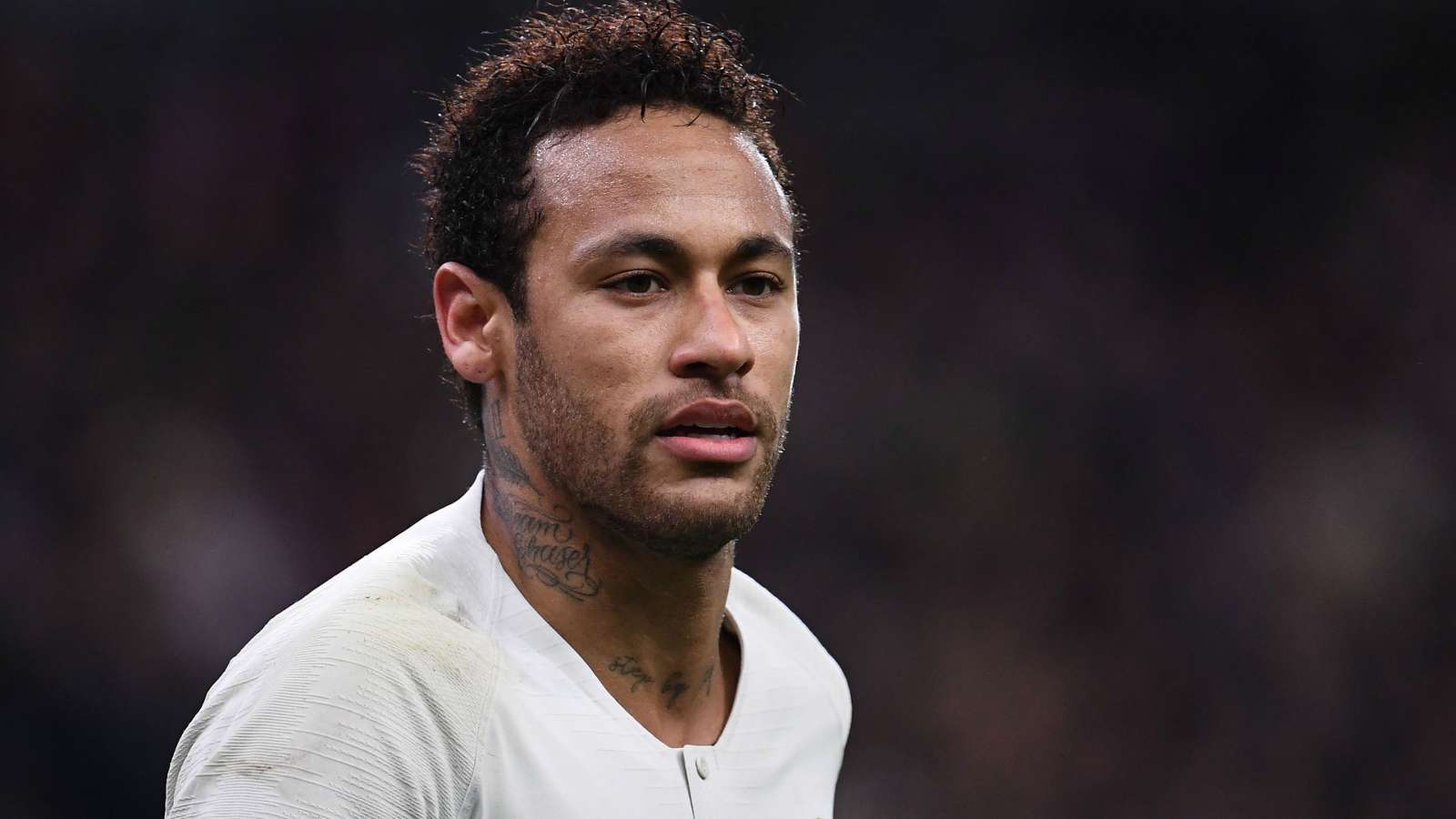 PSG dậy sóng! Neymar dạy dỗ Mbappe và đồng đội: "Nói ít thôi, lắng nghe đi"