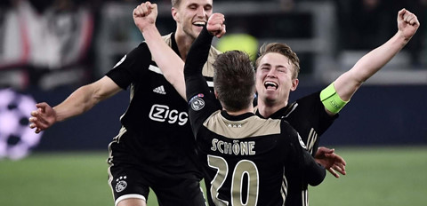Ajax - đội bóng lạ thường chinh phục châu Âu