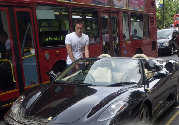 Ảnh bài viết 'Chất chơi' như Terry với bộ sưu tập xe gần 5 triệu bảng