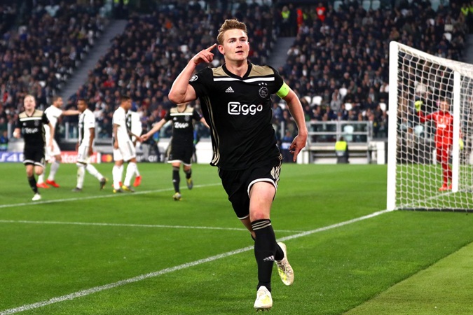 Barca. Bayern kẻ khóc người cười vì "báu vật" của Ajax