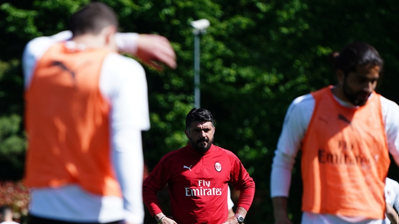 Ảnh bài viết Biến lớn ở AC Milan: Gattuso “cấm trại” toàn đội chỉ vì 1 cái tên