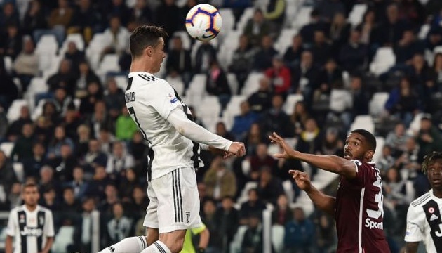 HLV Torino: "Một khi Ronaldo nhảy, anh ấy sẽ cất cánh và không quay lại"