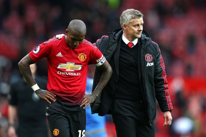 Siêu máy tính đưa ra dự đoán đắng lòng dành cho Man Utd