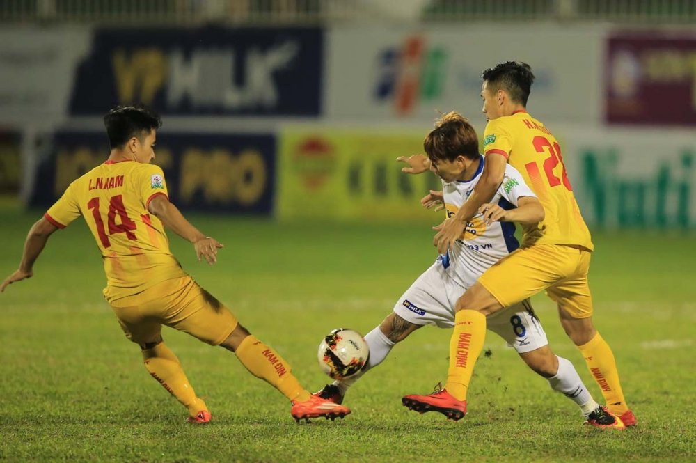 17h00 ngày 05/05, HAGL vs DNH Nam Định: Thắng để vực dậy niềm tin