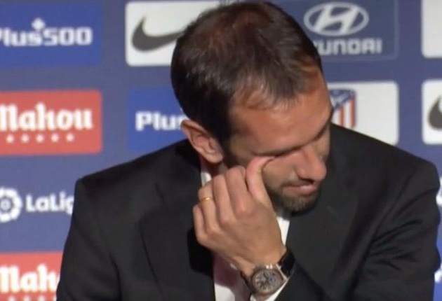 Diego Godin bật khóc trong ngày chia tay Atletico Madrid