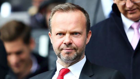 Vì một cái tên, Ed Woodward lại bị fan Quỷ đỏ chỉ trích