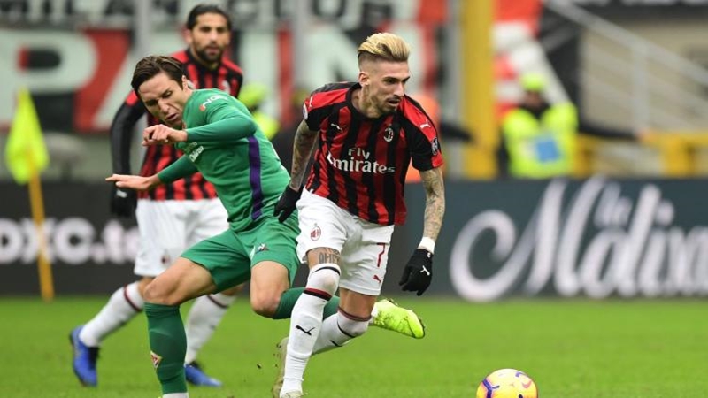 Đấu Fiorentina, AC Milan bắt đầu run sợ?
