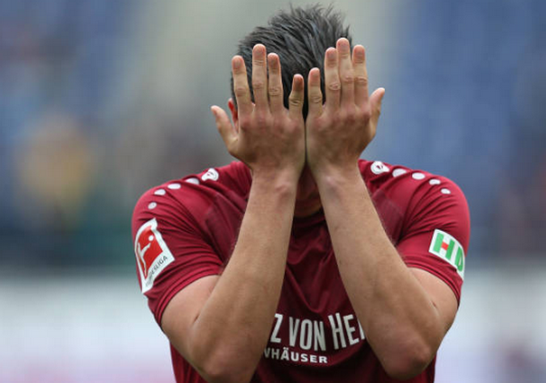 Một đêm, Bundesliga CHÍNH THỨC xác định 2 đội xuống hạng