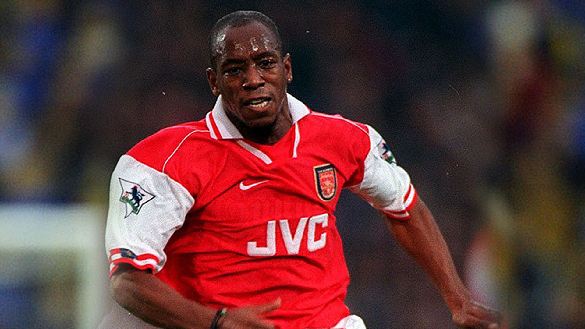 6 cầu thủ Arsenal từng ghi trên 20 bàn thắng trong một mùa giải