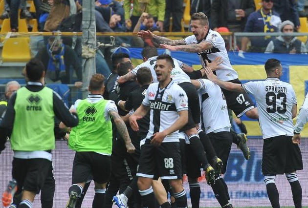 Đánh bại Fiorentina, Parma chính thức ở lại Serie A