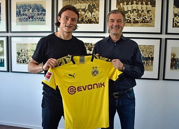 CHÍNH THỨC: Dortmund đón tân binh mùa hè đầu tiên