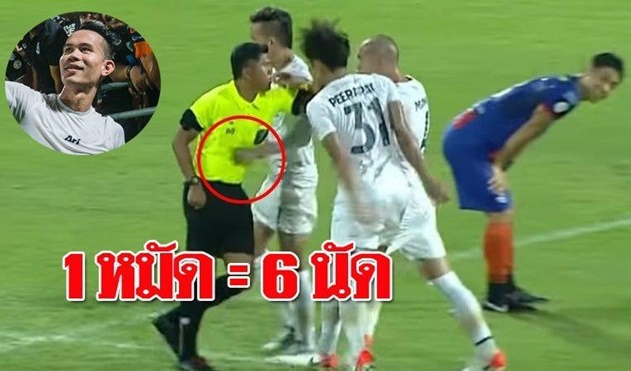 “Đánh lén” trọng tài bất thành, sao Thái Lan “tự xử” trước khi bị loại