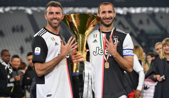 Ảnh bài viết Đây! 10 ngôi sao đẳng cấp Juve mang về với giá 'rẻ mạt'