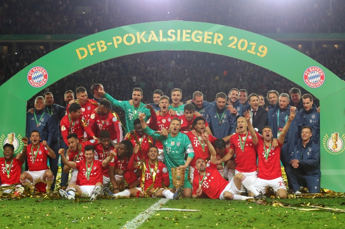 Lewy tỏa sáng, Bayern đè bẹp Leipzig đăng quang cúp quốc gia Đức